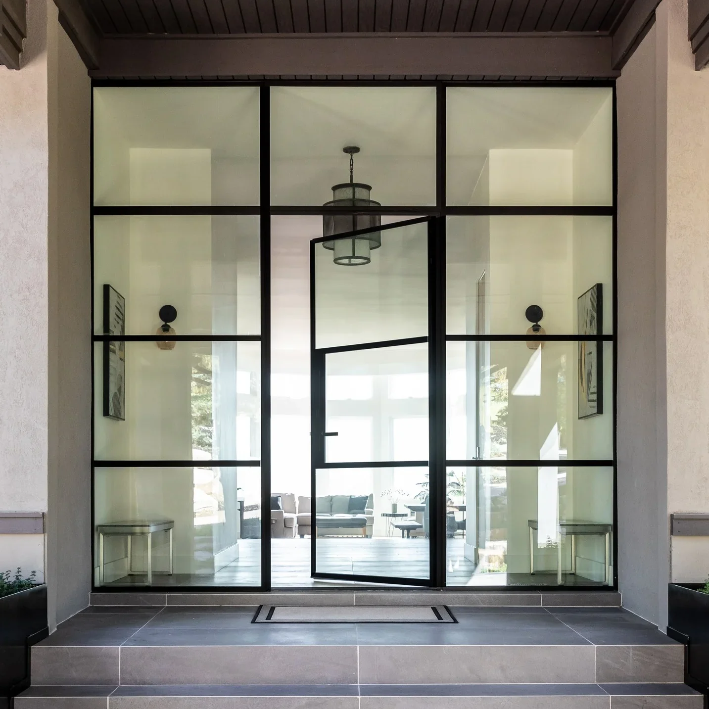 Air 4 with Side Windows and Flat Top Window - Single Flat | Customize - Image 2