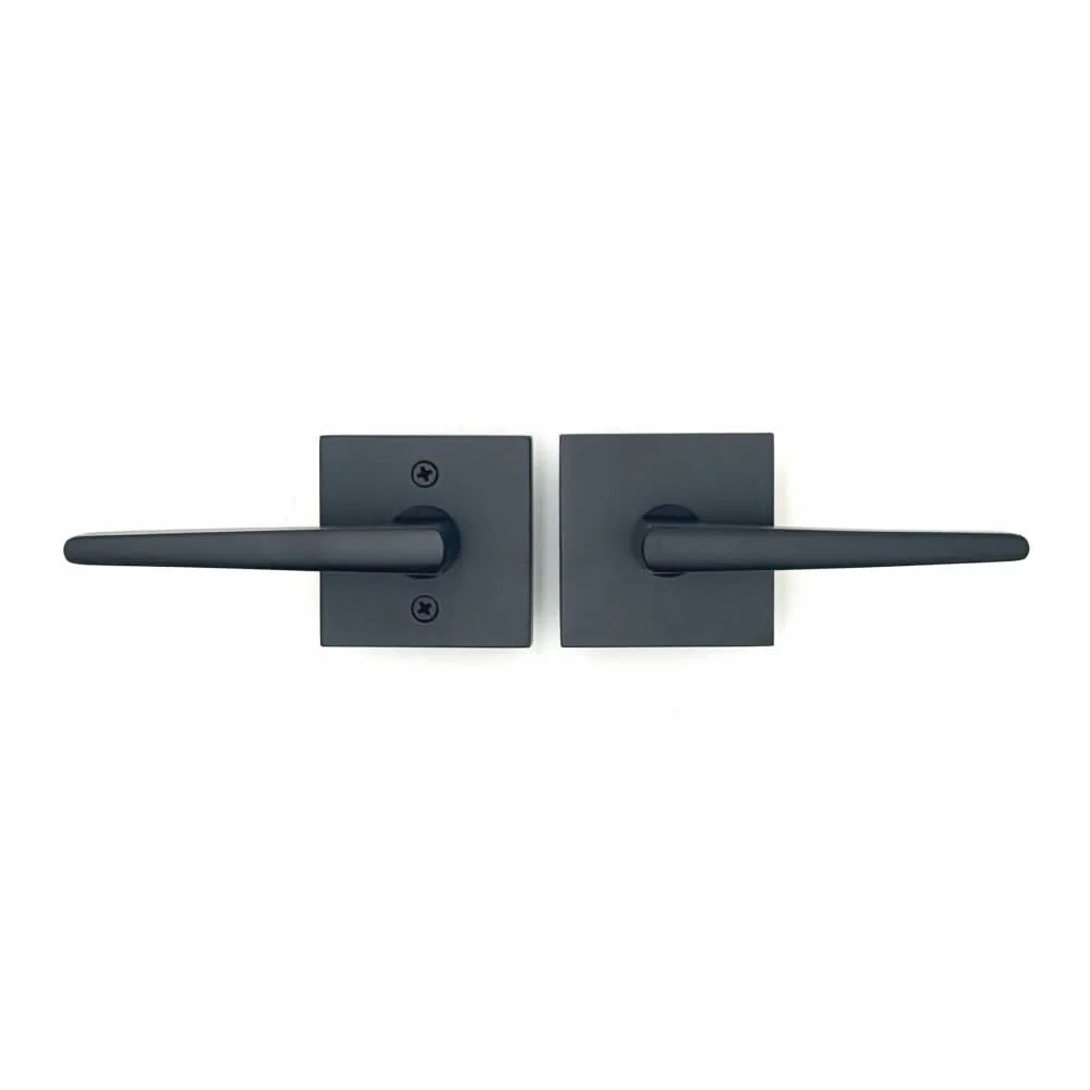 Pinkys Passage Lever in Black - Image 2